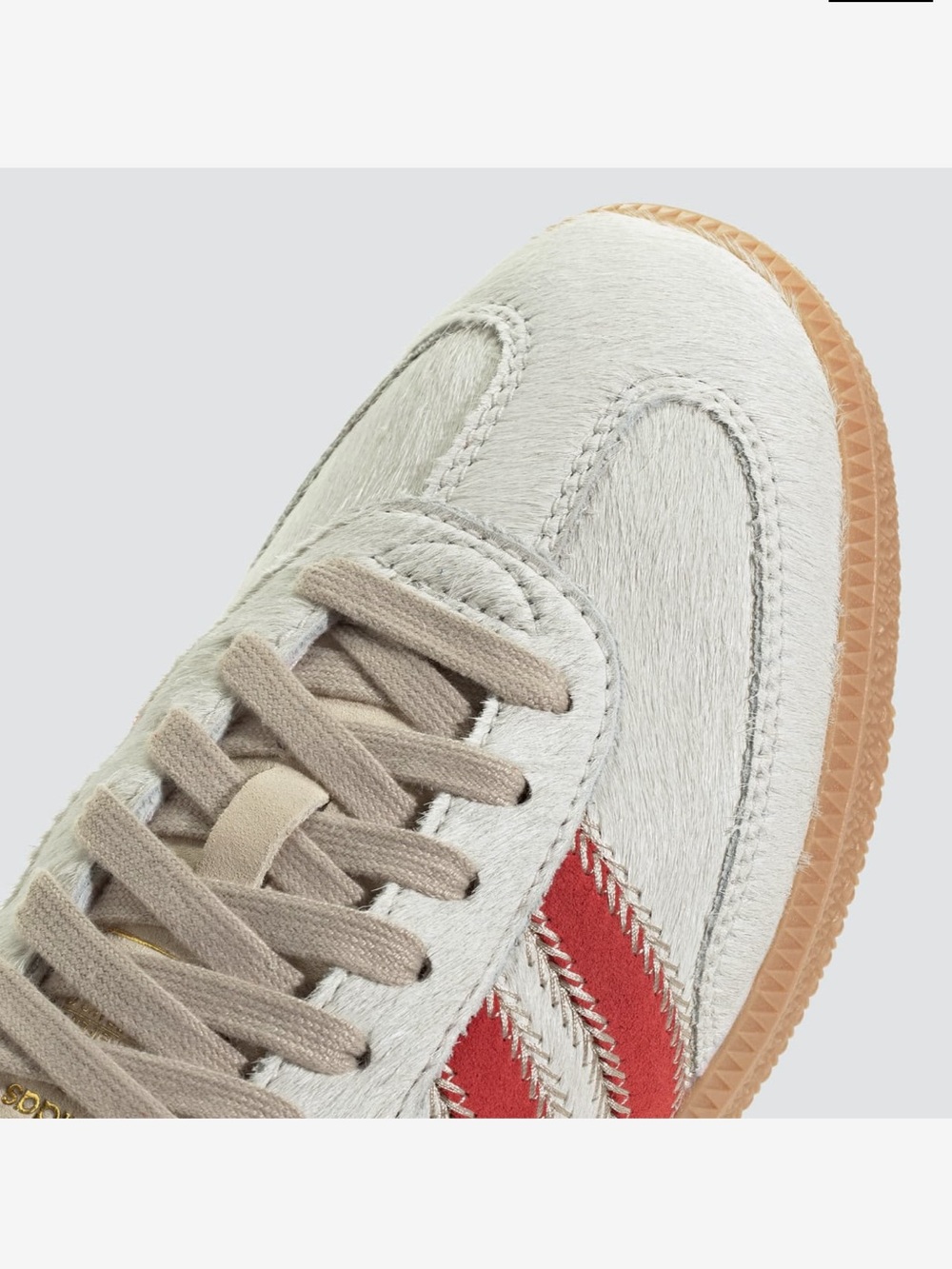adidas Women’s Pony Hair White Sneakers with Orange/red Stripes, very cool! New - Picture 3 of 9